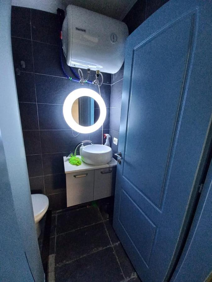 Penthouse Rooms & Aparts Тирана Экстерьер фото