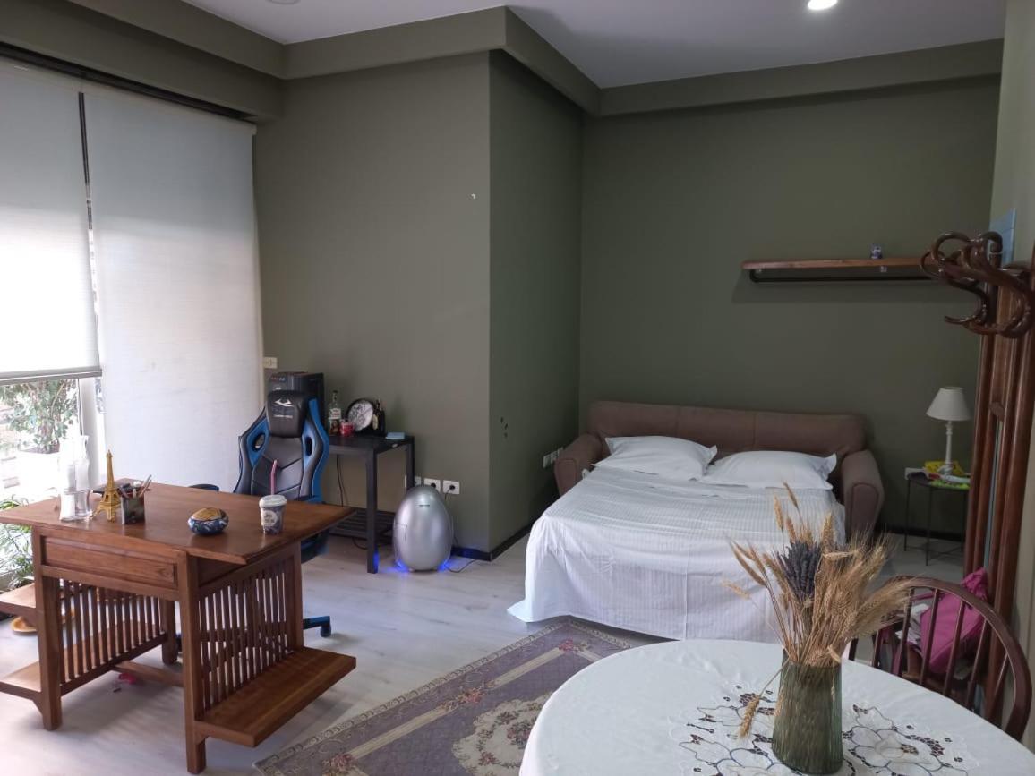 Penthouse Rooms & Aparts Тирана Экстерьер фото